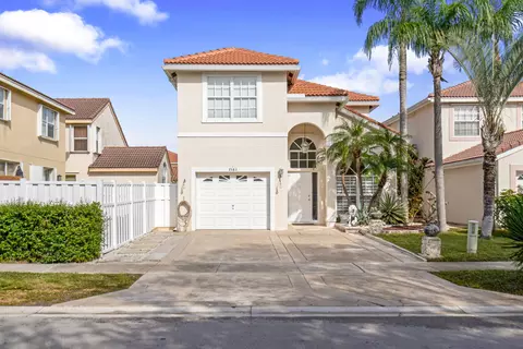 7583 Springfield Lake Dr, Lake Worth, FL 33467
