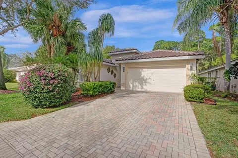 6567 Lucaya Ave, Boynton Beach, FL 33437