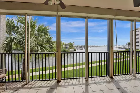11370 Twelve Oaks Way #213, North Palm Beach, FL 33408