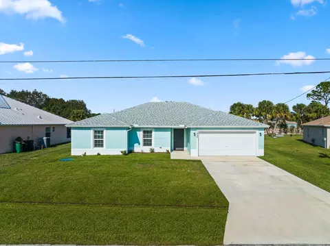 1033 SW Ingrassina Ave, Port Saint Lucie, FL 34953