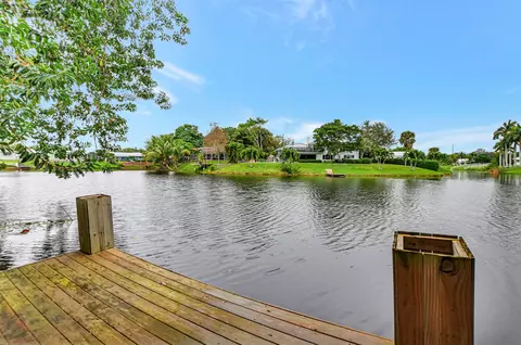 1107 SW 2nd St SW, Boca Raton, FL 33486