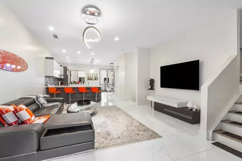 4023 NW 17th Way, Boca Raton, FL 33431