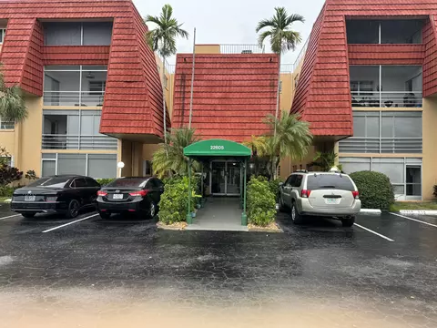 22605 SW 66th Ave #201, Boca Raton, FL 33428