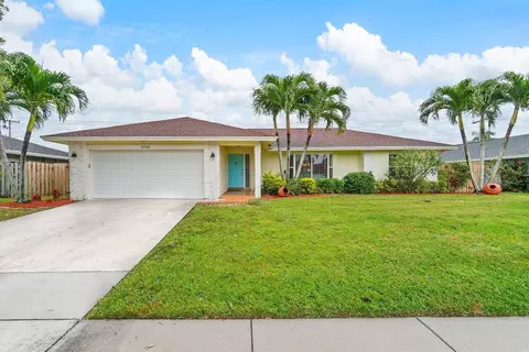 1341 Wyndcliff Dr, Wellington, FL 33414