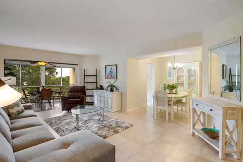 3755 Via Poinciana #604, Lake Worth, FL 33467