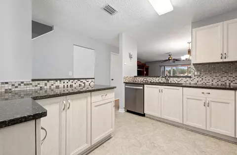 3941 Kamena Ct, Boynton Beach, FL 33436 photo 1