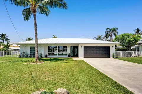 936 Brookdale Dr, Boynton Beach, FL 33435