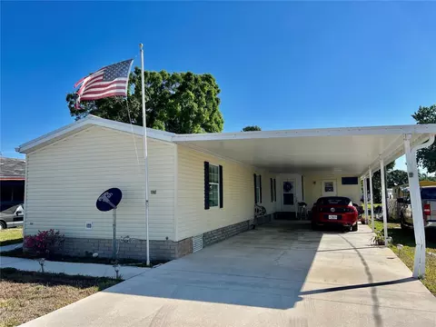 1039 Lime St, Okeechobee, FL 34974