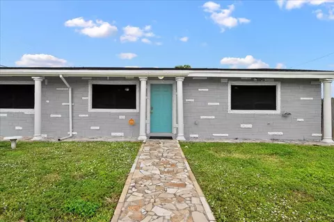 5865 Belvedere Rd, West Palm Beach, FL 33413