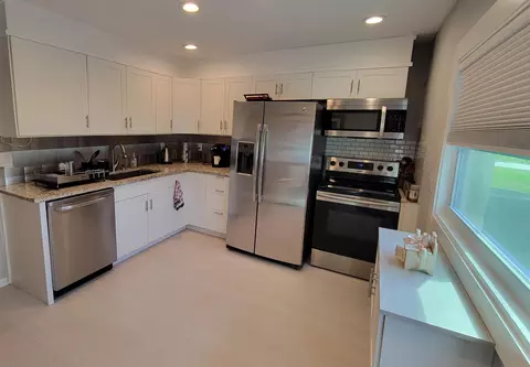 15623 Bottlebrush Cir, Delray Beach, FL 33484