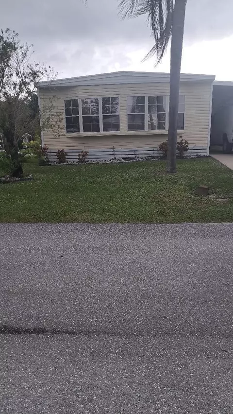 1 Olivia Rd, Port Saint Lucie, FL 34952