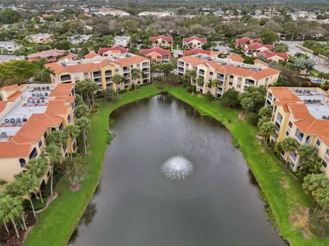 200 Uno Lago Dr #401, Juno Beach, FL 33408