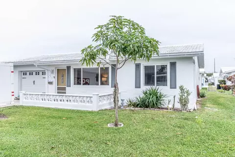 120 SW 10th Ct, Boynton Beach, FL 33426