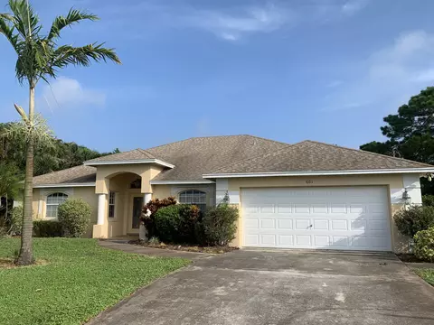 601 SE Delancey Ln, Port Saint Lucie, FL 34953