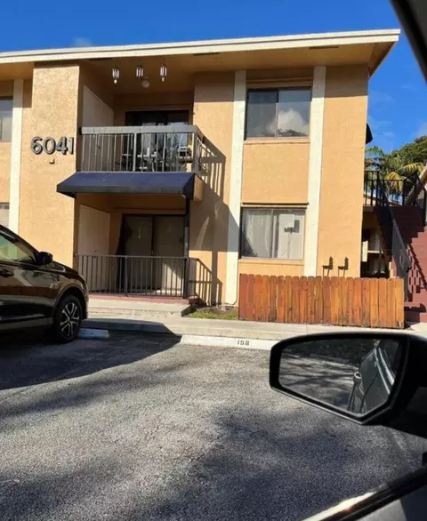 6041 N 10th Ave N #126, Greenacres, FL 33463