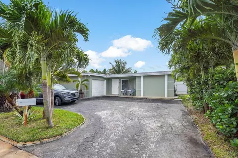 6680 NW 29th Ct, Sunrise, FL 33313