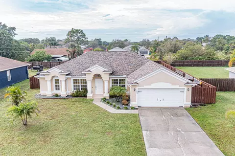 183 Mabry St, Sebastian, FL 32958