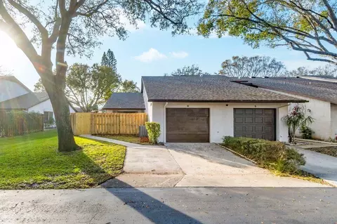 2030 Colonial Rd #6, Fort Pierce, FL 34950