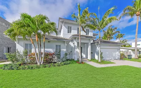 1051 NE 3rd Ave, Boca Raton, FL 33432