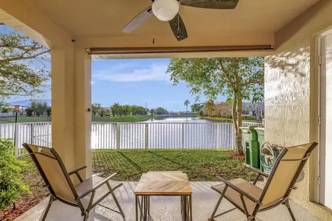 5901 Glasgow Way, Tamarac, FL 33321