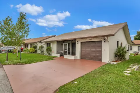 1943 SW 16th Pl, Deerfield Beach, FL 33442