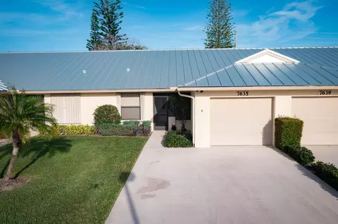 7635 SE Sugar Sand Cir, Hobe Sound, FL 33455