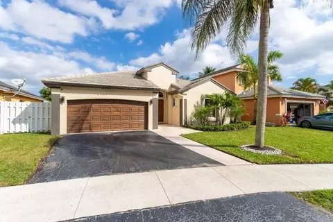 5302 NW 55th Ter, Coconut Creek, FL 33073