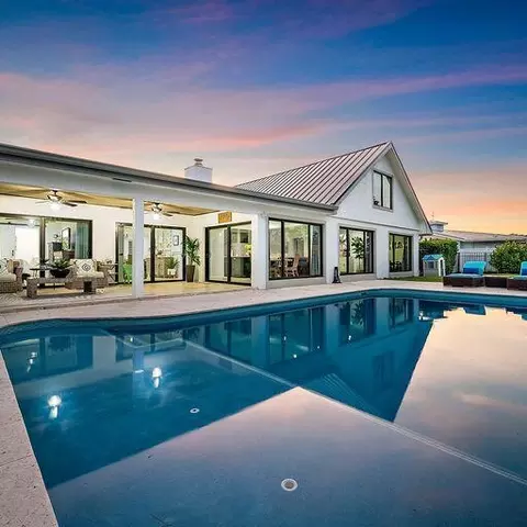 124 Fairview E, Tequesta, FL 33469