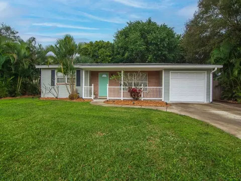 725 17th Ave, Vero Beach, FL 32962