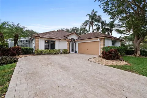 165 Cove Rd, Greenacres, FL 33413