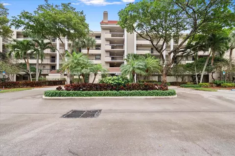 2025 Lavers Cir #D110, Delray Beach, FL 33444