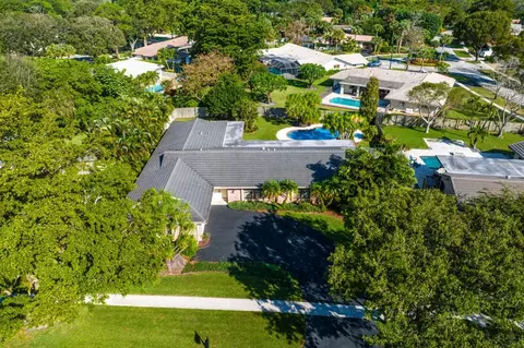 6729 S Grande Dr, Boca Raton, FL 33433