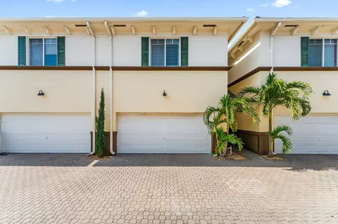 518 N Federal Hwy #14, Lake Worth, FL 33460
