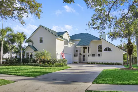 6370 Longleaf Pine Dr, Jupiter, FL 33458