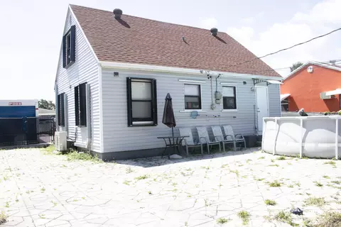 118 W 37th St, Riviera Beach, FL 33404