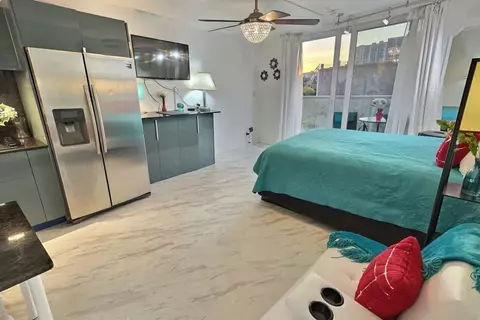 19201 Collins Ave #335, Sunny Isles Beach, FL 33160