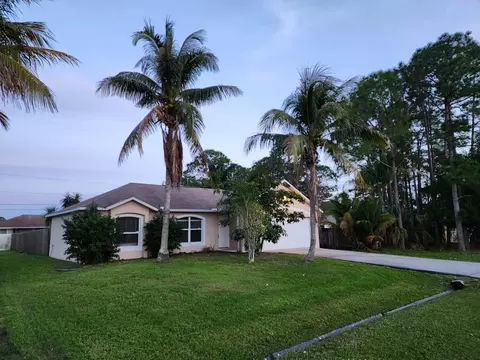 1255 SW Byron St, Port Saint Lucie, FL 34983