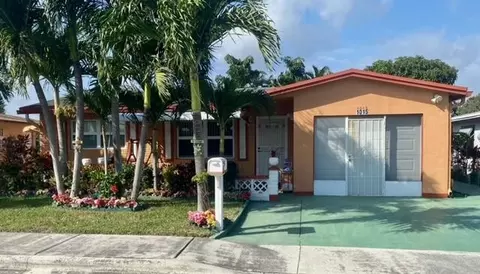 1015 N Rock Island Rd, Margate, FL 33063