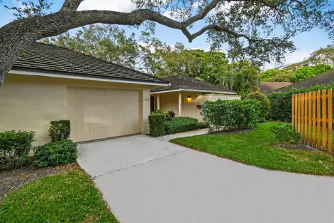 11375 Indian Shore Dr, North Palm Beach, FL 33408
