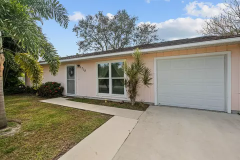 1718 SW Mcallister Ln, Port Saint Lucie, FL 34953