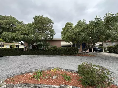 310 W Blue Heron Blvd #1, Riviera Beach, FL 33404