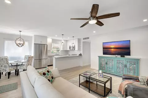 469 Saxony J, Delray Beach, FL 33446