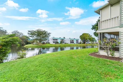 456 Monaco J #456, Delray Beach, FL 33446