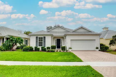 427 NE Leaping Frog Way, Port Saint Lucie, FL 34983