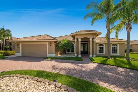 387 SW Egret Lndg, Port Saint Lucie, FL 34953