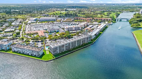 36 Yacht Club Dr #403, North Palm Beach, FL 33408