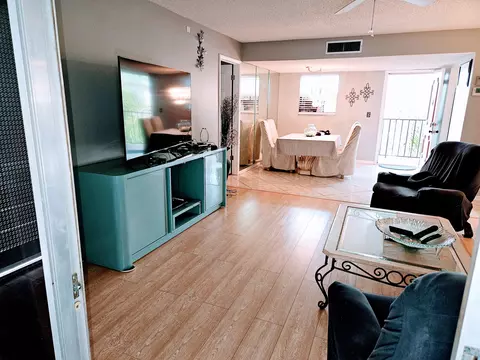 715 Lori Dr #304, Palm Springs, FL 33461