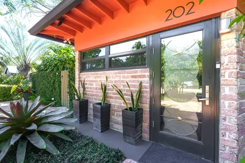 202 NE 5th Ter, Delray Beach, FL 33444
