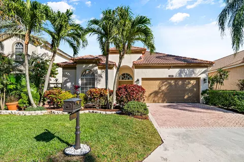 1108 Avondale Ct, West Palm Beach, FL 33409