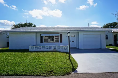 1900 SW 14th Ave, Boynton Beach, FL 33426